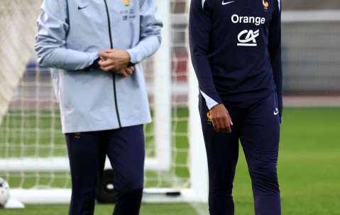 AYX-Ming回归赛场,回归赛场首场状态亮眼,法国队观众沸腾!的简单介绍