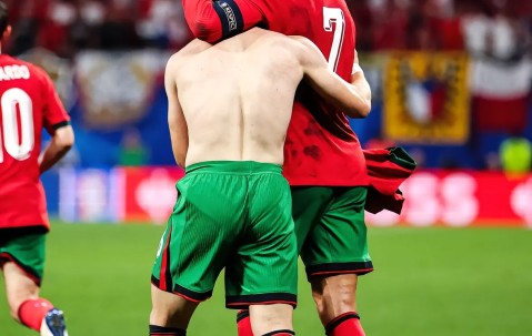 爱游戏体育-C罗在C9比赛中势不可挡，出色防守引发热议！的简单介绍